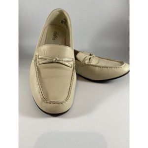 Rialto Claire Leather Women's Shoes, Size 9M, Cream Color